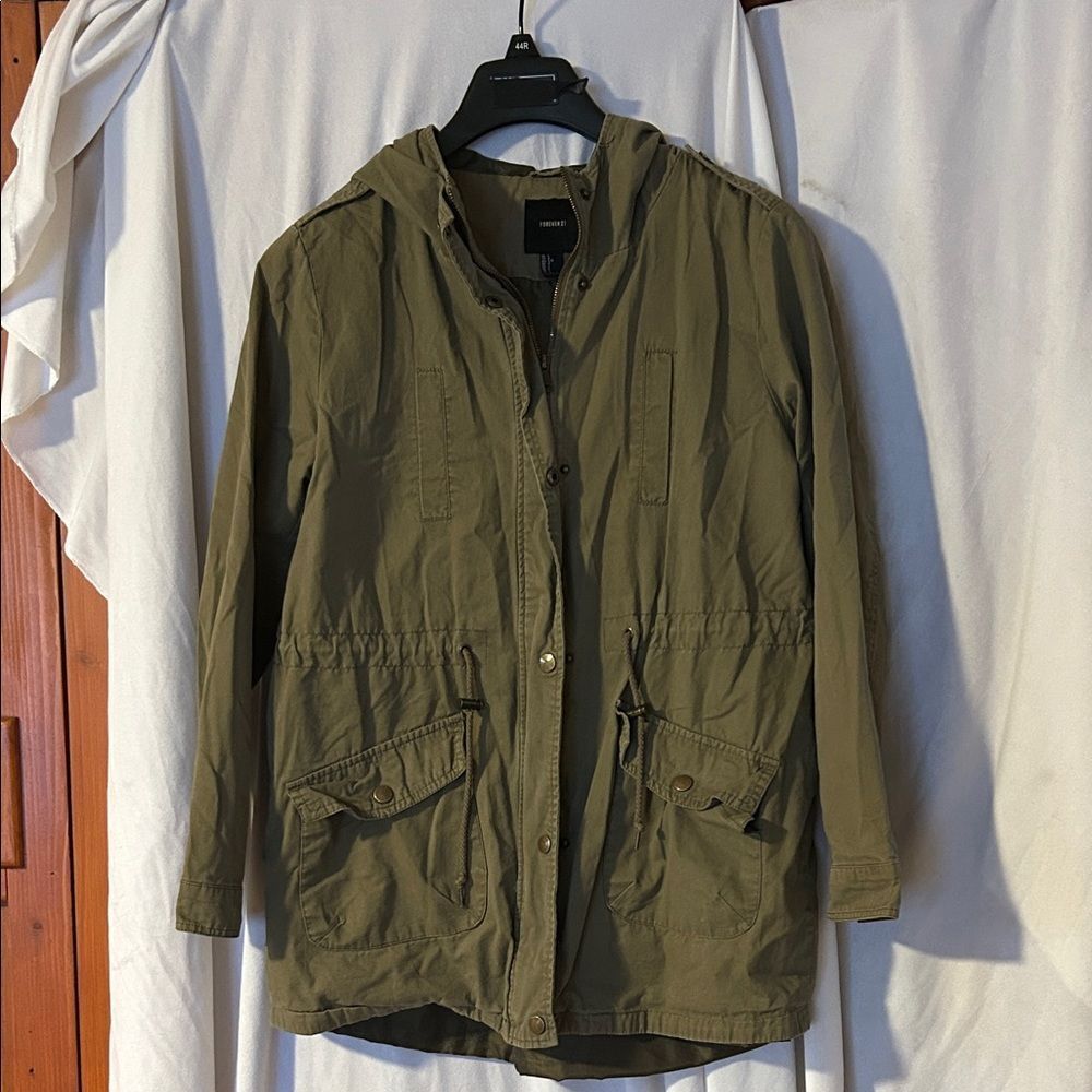 Forever 21 Khaki green Hooded Jacket size L. CJ